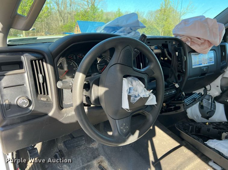 image for item LI9594 2016 Chevrolet Silverado 2500HD  Crew Cab pickup truck