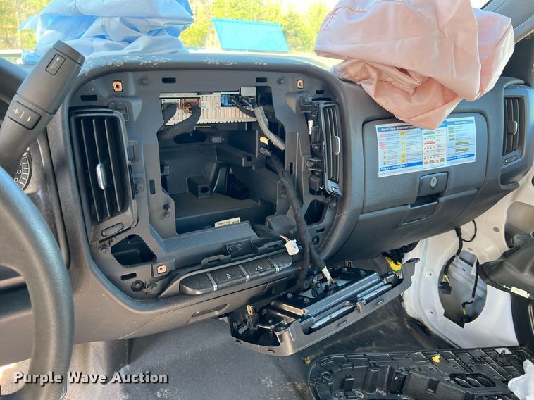 image for item LI9594 2016 Chevrolet Silverado 2500HD  Crew Cab pickup truck