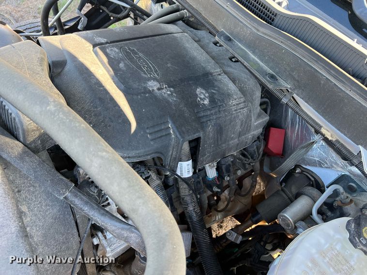 image for item LI9594 2016 Chevrolet Silverado 2500HD  Crew Cab pickup truck