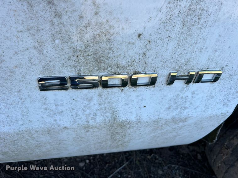 image for item LI9594 2016 Chevrolet Silverado 2500HD  Crew Cab pickup truck