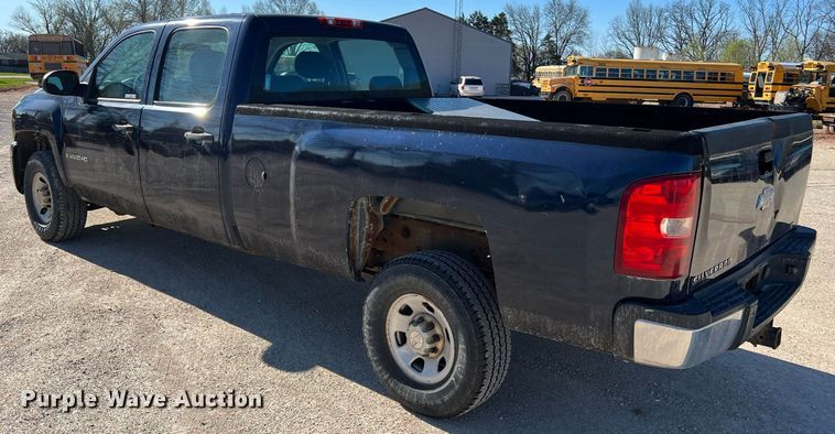 image for item LI9595 2009 Chevrolet Silverado 3500HD  Crew Cab pickup truck