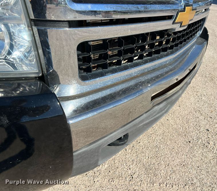 image for item LI9595 2009 Chevrolet Silverado 3500HD  Crew Cab pickup truck