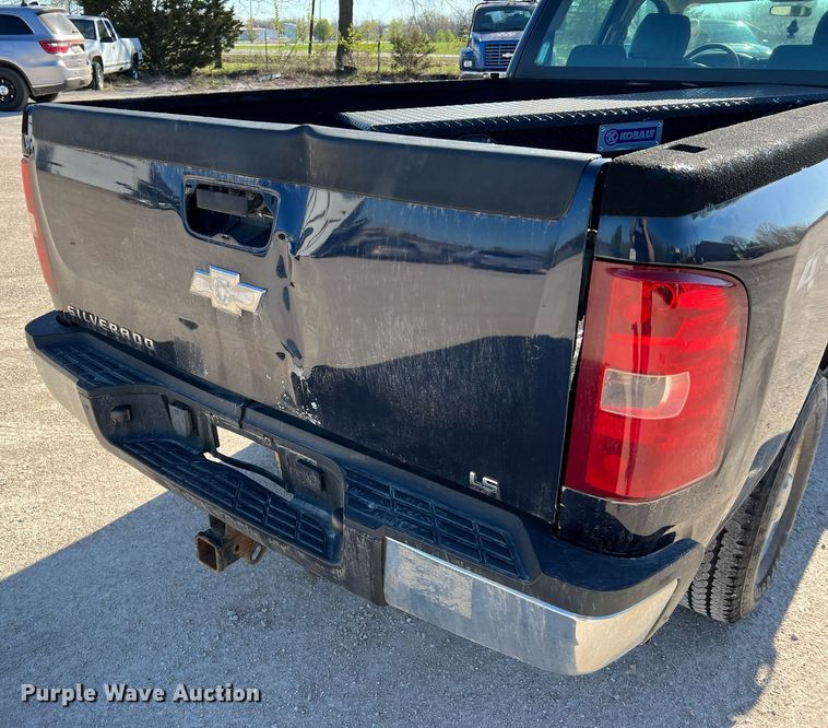 image for item LI9595 2009 Chevrolet Silverado 3500HD  Crew Cab pickup truck