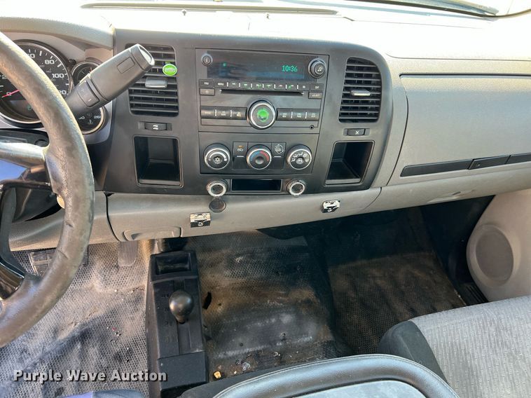 image for item LI9595 2009 Chevrolet Silverado 3500HD  Crew Cab pickup truck