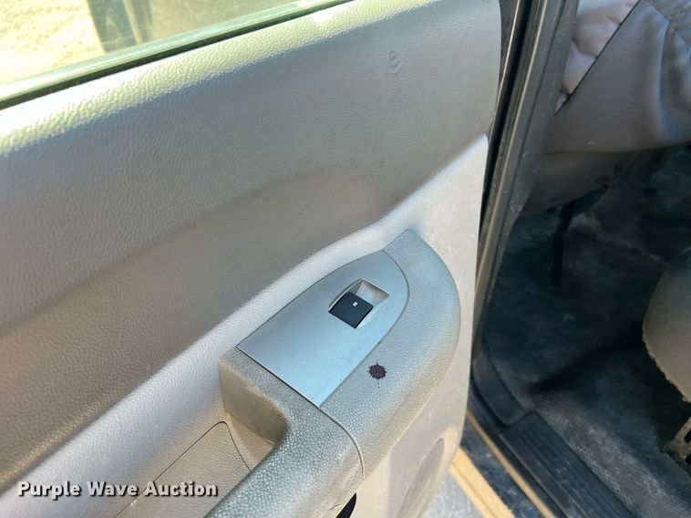 image for item LI9595 2009 Chevrolet Silverado 3500HD  Crew Cab pickup truck