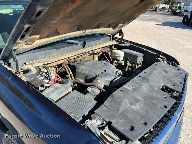 image for item LI9595 2009 Chevrolet Silverado 3500HD  Crew Cab pickup truck