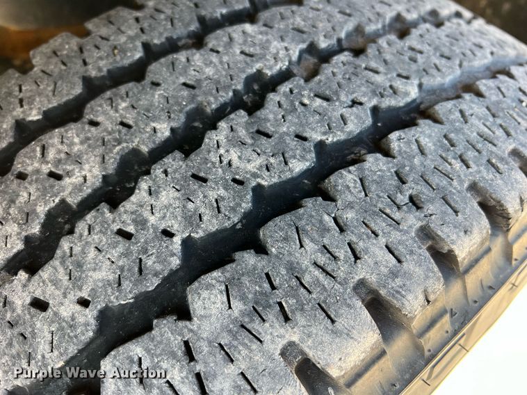 image for item LI9595 2009 Chevrolet Silverado 3500HD  Crew Cab pickup truck