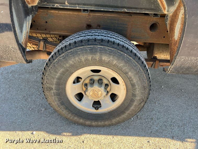 image for item LI9595 2009 Chevrolet Silverado 3500HD  Crew Cab pickup truck