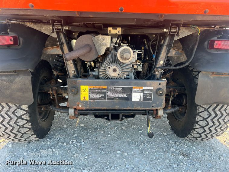 image for item LI9598 Kubota RTVX1100C  utility vehicle