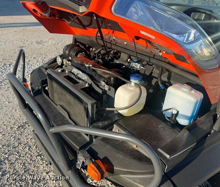 image for item LI9598 Kubota RTVX1100C  utility vehicle