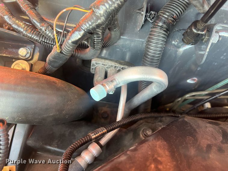 image for item LI9598 Kubota RTVX1100C  utility vehicle