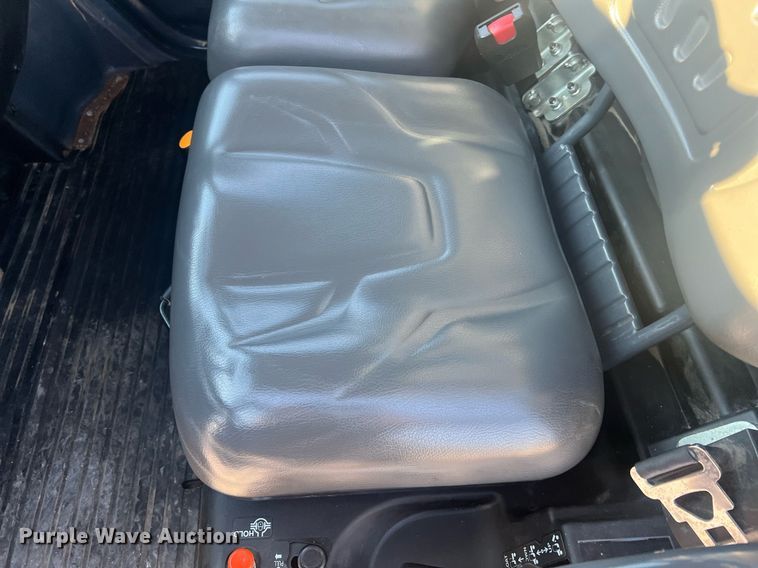 image for item LI9598 Kubota RTVX1100C  utility vehicle