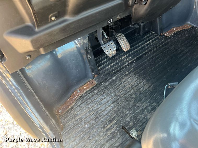 image for item LI9598 Kubota RTVX1100C  utility vehicle