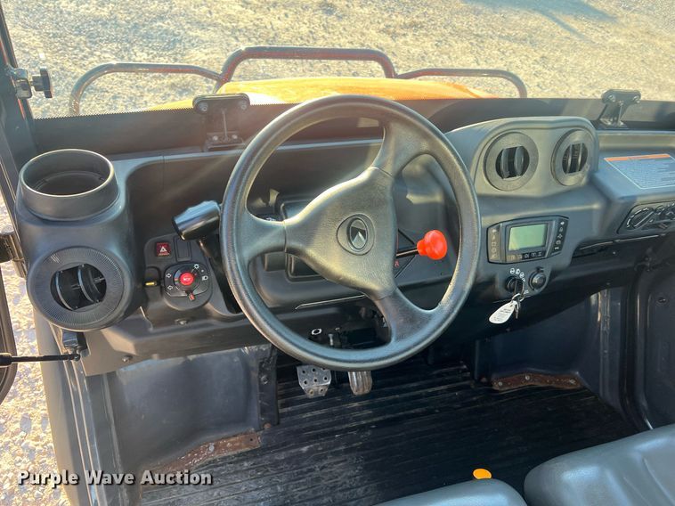 image for item LI9598 Kubota RTVX1100C  utility vehicle