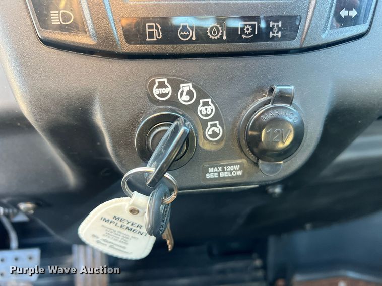 image for item LI9598 Kubota RTVX1100C  utility vehicle