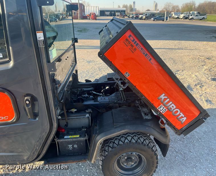 image for item LI9598 Kubota RTVX1100C  utility vehicle