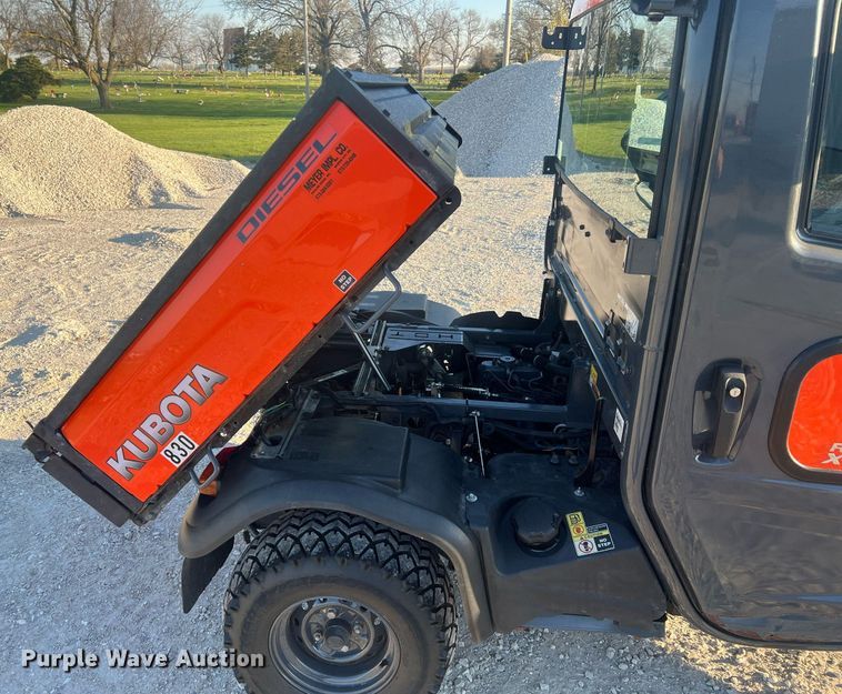 image for item LI9598 Kubota RTVX1100C  utility vehicle