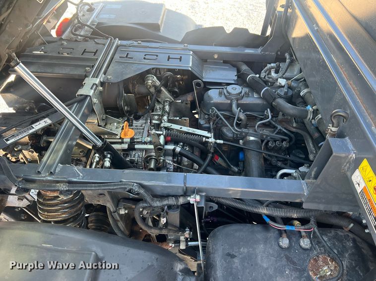 image for item LI9598 Kubota RTVX1100C  utility vehicle