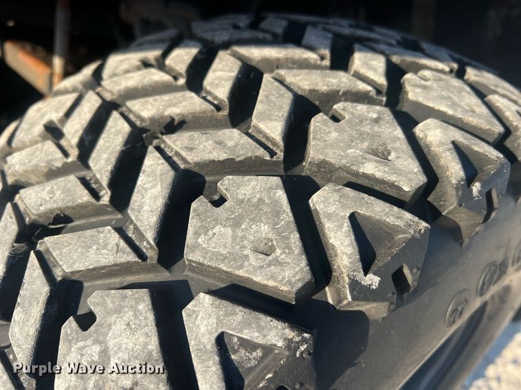 image for item LI9598 Kubota RTVX1100C  utility vehicle