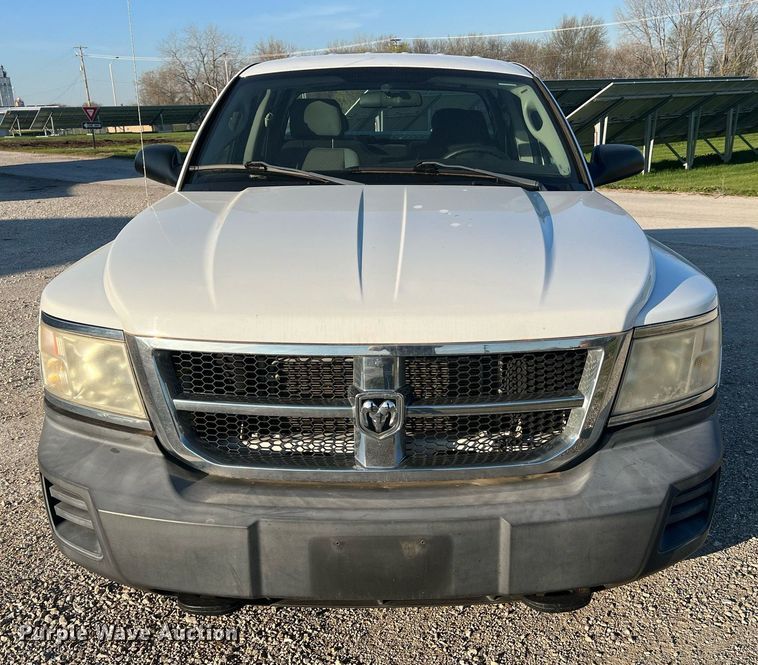 image for item LI9599 2008 Dodge Dakota  Crew Cab pickup truck