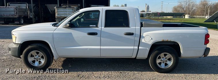 image for item LI9599 2008 Dodge Dakota  Crew Cab pickup truck