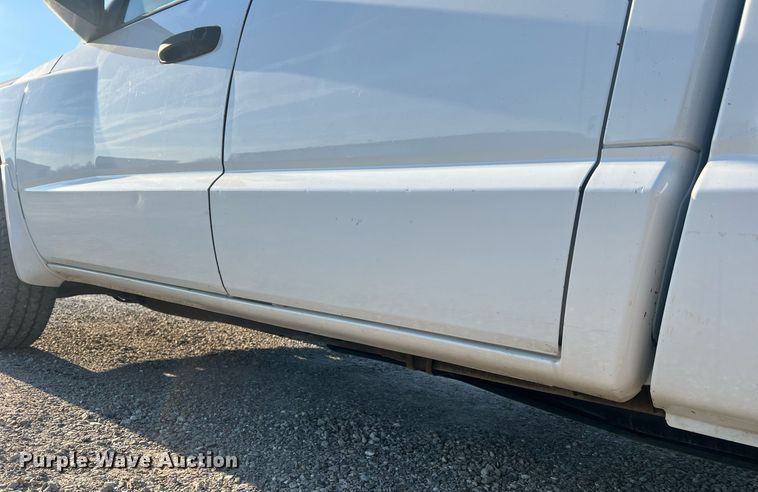 image for item LI9599 2008 Dodge Dakota  Crew Cab pickup truck