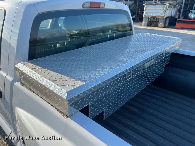 image for item LI9599 2008 Dodge Dakota  Crew Cab pickup truck