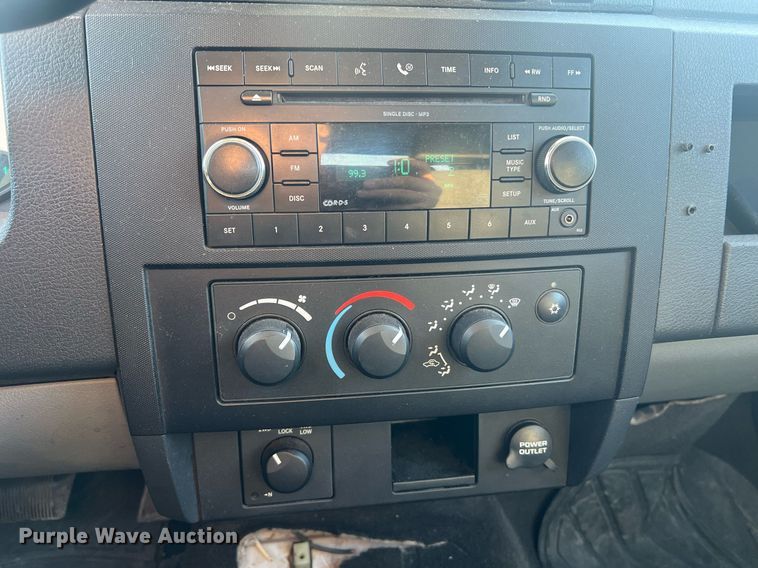 image for item LI9599 2008 Dodge Dakota  Crew Cab pickup truck