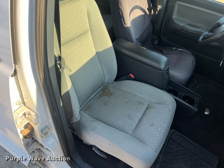 image for item LI9599 2008 Dodge Dakota  Crew Cab pickup truck