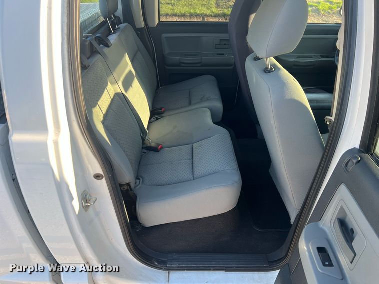 image for item LI9599 2008 Dodge Dakota  Crew Cab pickup truck