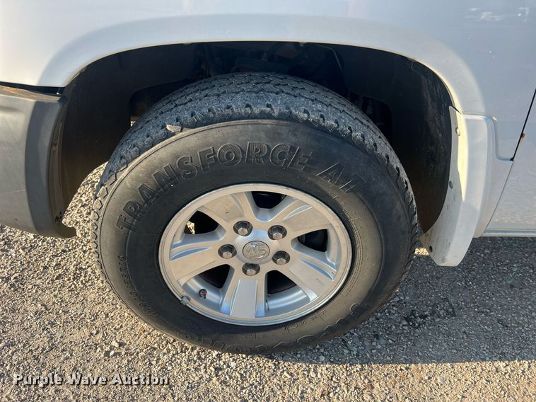 image for item LI9599 2008 Dodge Dakota  Crew Cab pickup truck