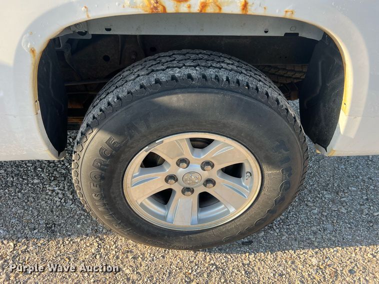 image for item LI9599 2008 Dodge Dakota  Crew Cab pickup truck