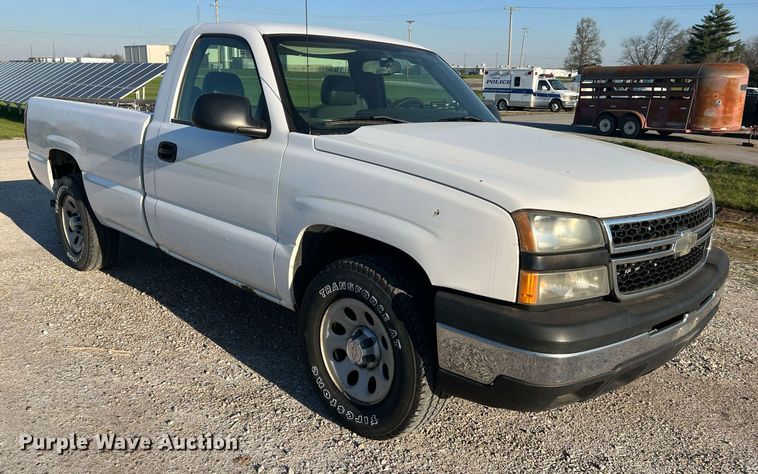 image for item LI9600 2006 Chevrolet Silverado 1500  pickup truck