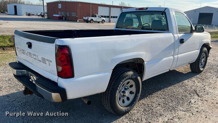 image for item LI9600 2006 Chevrolet Silverado 1500  pickup truck