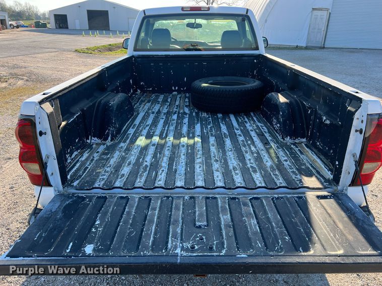 image for item LI9600 2006 Chevrolet Silverado 1500  pickup truck