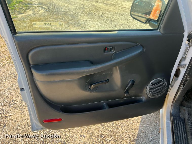 image for item LI9600 2006 Chevrolet Silverado 1500  pickup truck