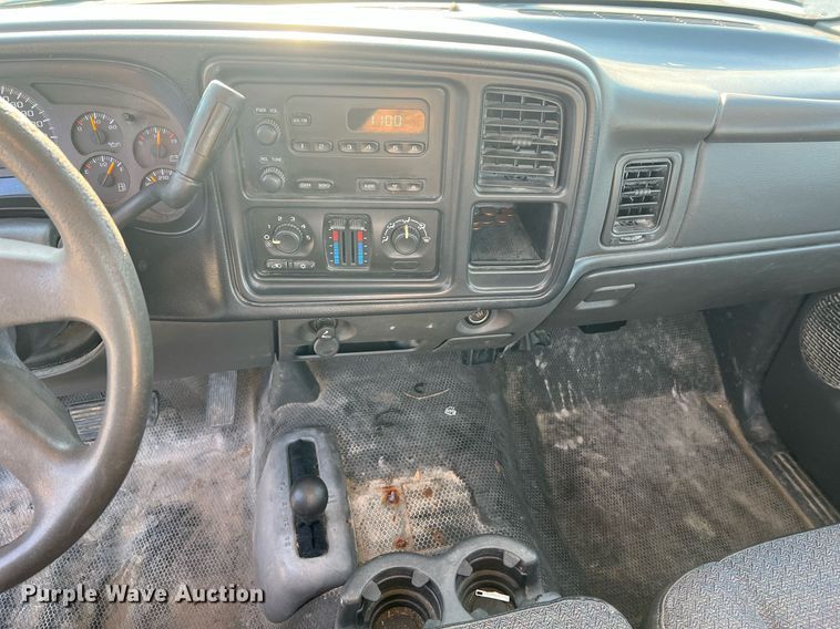 image for item LI9600 2006 Chevrolet Silverado 1500  pickup truck