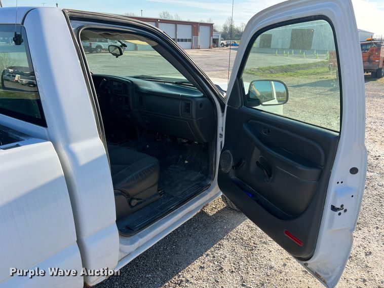 image for item LI9600 2006 Chevrolet Silverado 1500  pickup truck