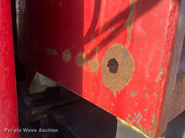 image for item LI9611 1993 International F4900  dump truck