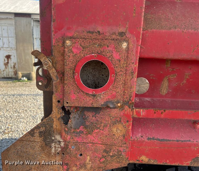 image for item LI9611 1993 International F4900  dump truck