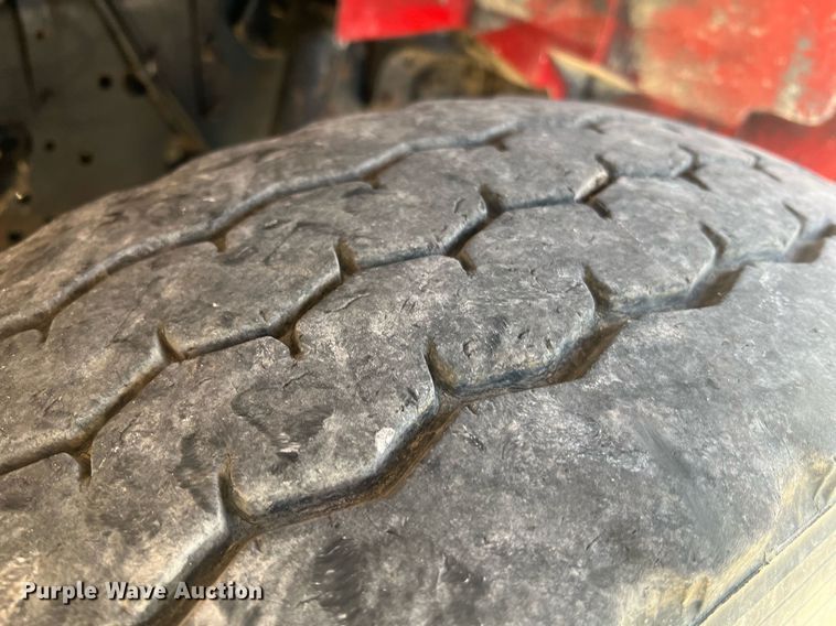 image for item LI9611 1993 International F4900  dump truck