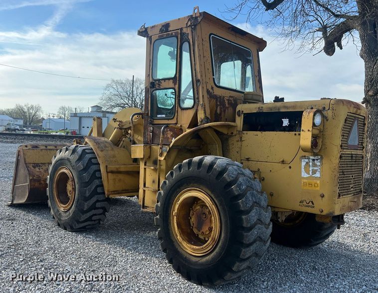 image for item LI9612 1967 Caterpillar 950  wheel loader