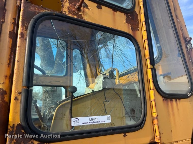 image for item LI9612 1967 Caterpillar 950  wheel loader