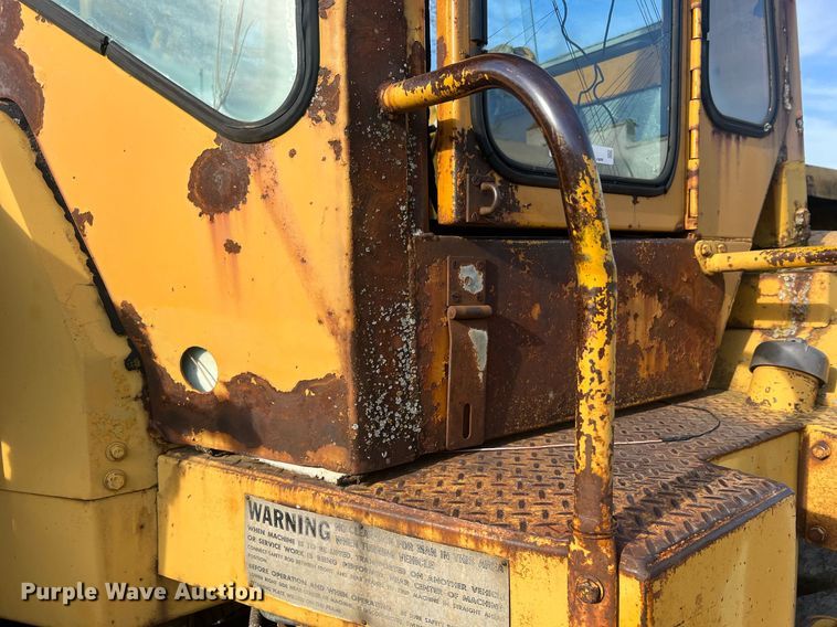 image for item LI9612 1967 Caterpillar 950  wheel loader