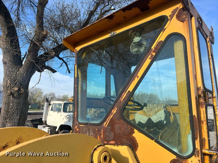 image for item LI9612 1967 Caterpillar 950  wheel loader