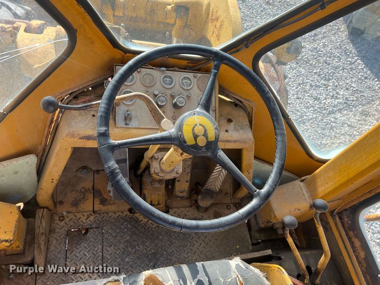 image for item LI9612 1967 Caterpillar 950  wheel loader