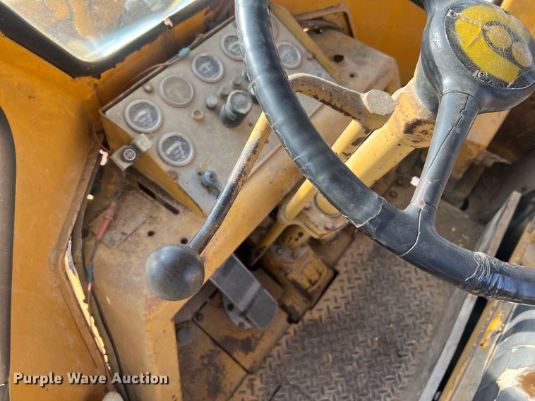 image for item LI9612 1967 Caterpillar 950  wheel loader