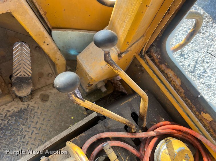 image for item LI9612 1967 Caterpillar 950  wheel loader