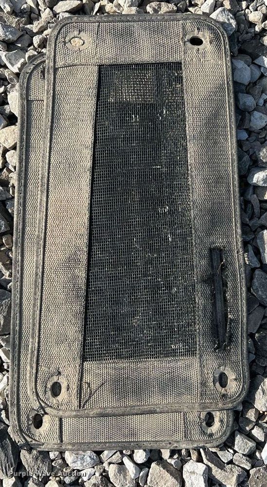 image for item LI9613 2005 Caterpillar 140H  motor grader