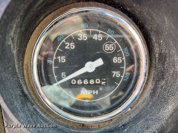 image for item LI9615 1985 Ford L9000  semi truck